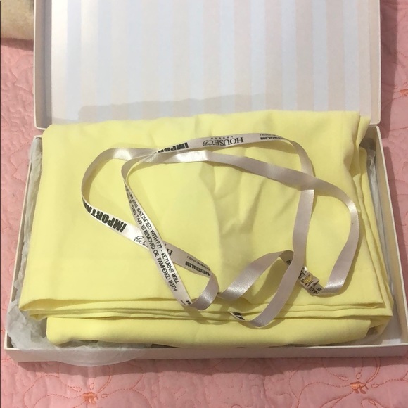 never worn House of CB Yellow Jumpsuit Romper - Picture 5 of 6